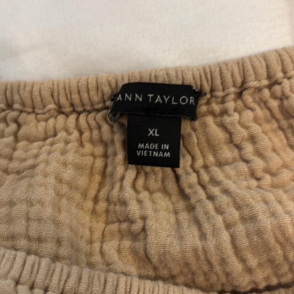 Ann Taylor Double Gauze Ruffle Sleeve Square Neck Top in Sand/Beige — Size XL - Picture 4 of 4